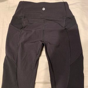 Lulu Black Legging w/ Pockets